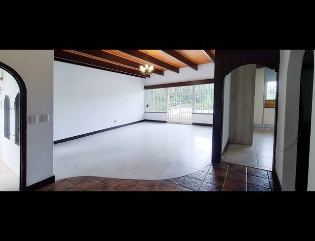 3 BEDROOM FREEHOLD TO LET IN CARLSWALD
